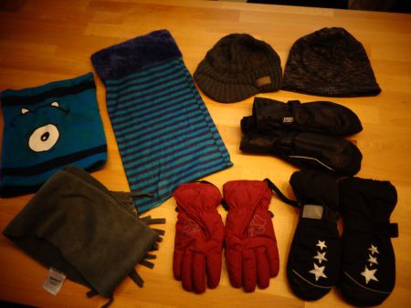 Winter Set Mützen Schal/Loop  Handschuhe für ca: 8 -11 Jahre