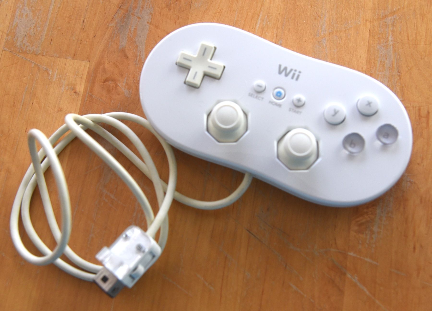 Nintendo Controller: Wii Classic Controller – Usato da Frenkendorf venduto da gelbeZinnie