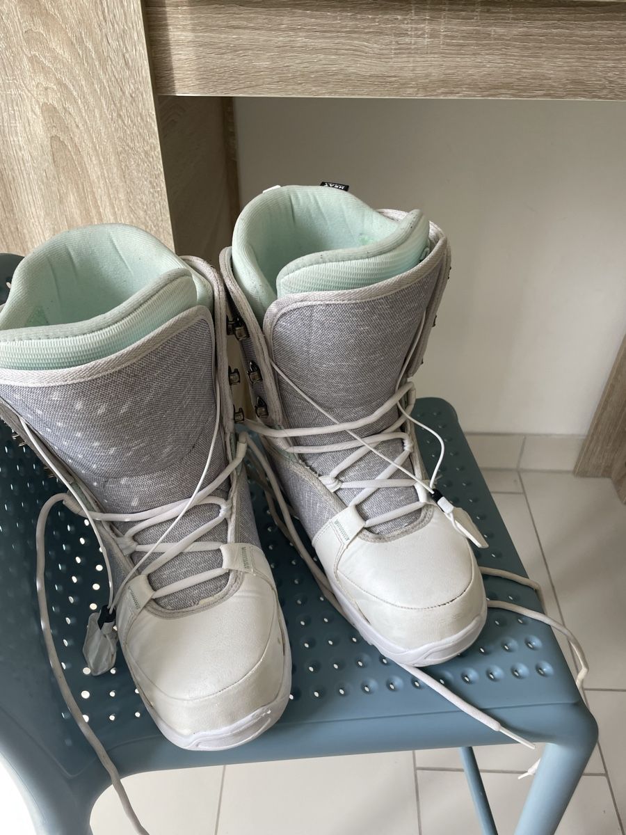Decathlon Scarpe da uomo: Snowboarding boots – Usato da Basel venduto da dom_5kqm 3