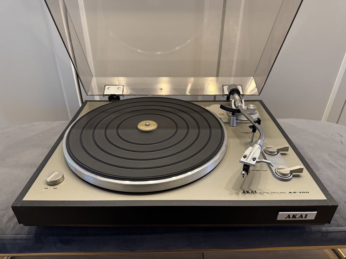 Akai Giradischi: AKAI AP-100 – Usato da Echandens venduto da woodioch 1