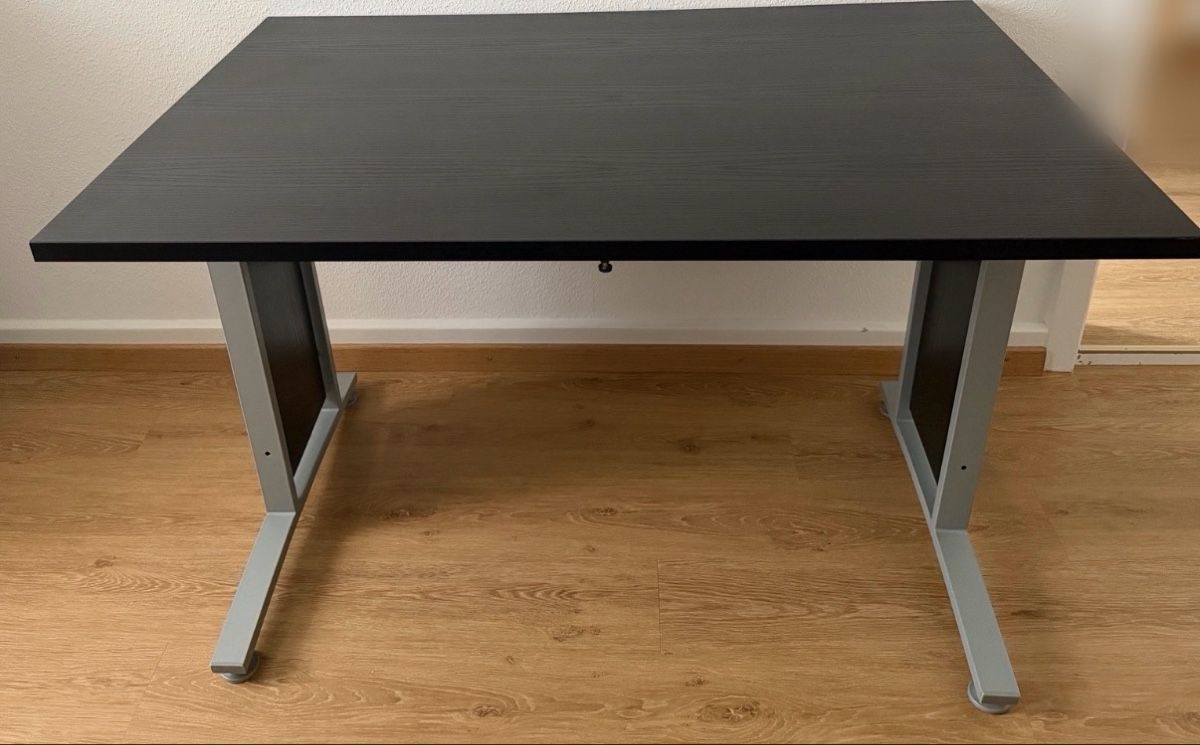 Bureaux: Schreibtisch  – Neuf (Voir description) à Winterthur par f_l_mons_