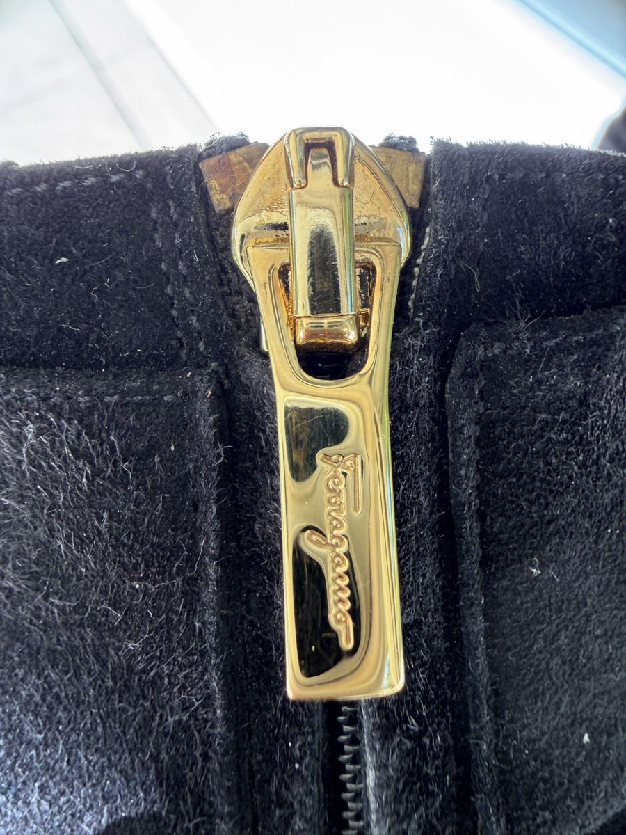 Salvatore Ferragamo Scarpe da donna: Ferragamo suede heels 38 size – Nuovo (secondo la descrizione) da Corsier GE venduto da Karol_save_planet 7