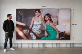 Poster auf Leinwand gedruckt mit  Alu-Rahmen 140x232cm