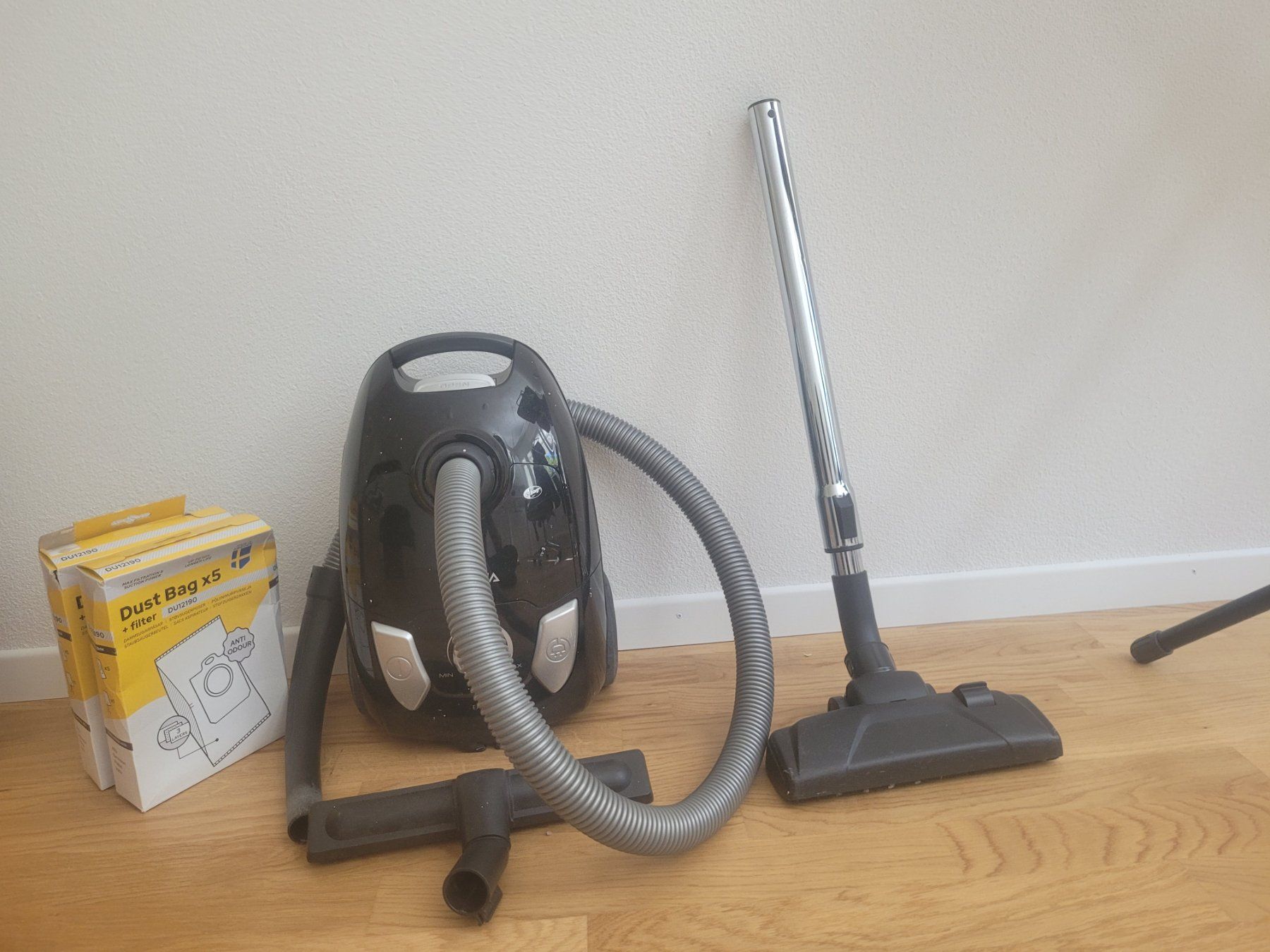 Aspirapolveri & Accessori: Vacuum Volta EasyGo black – Usato da Samstagern venduto da jus_p9b9