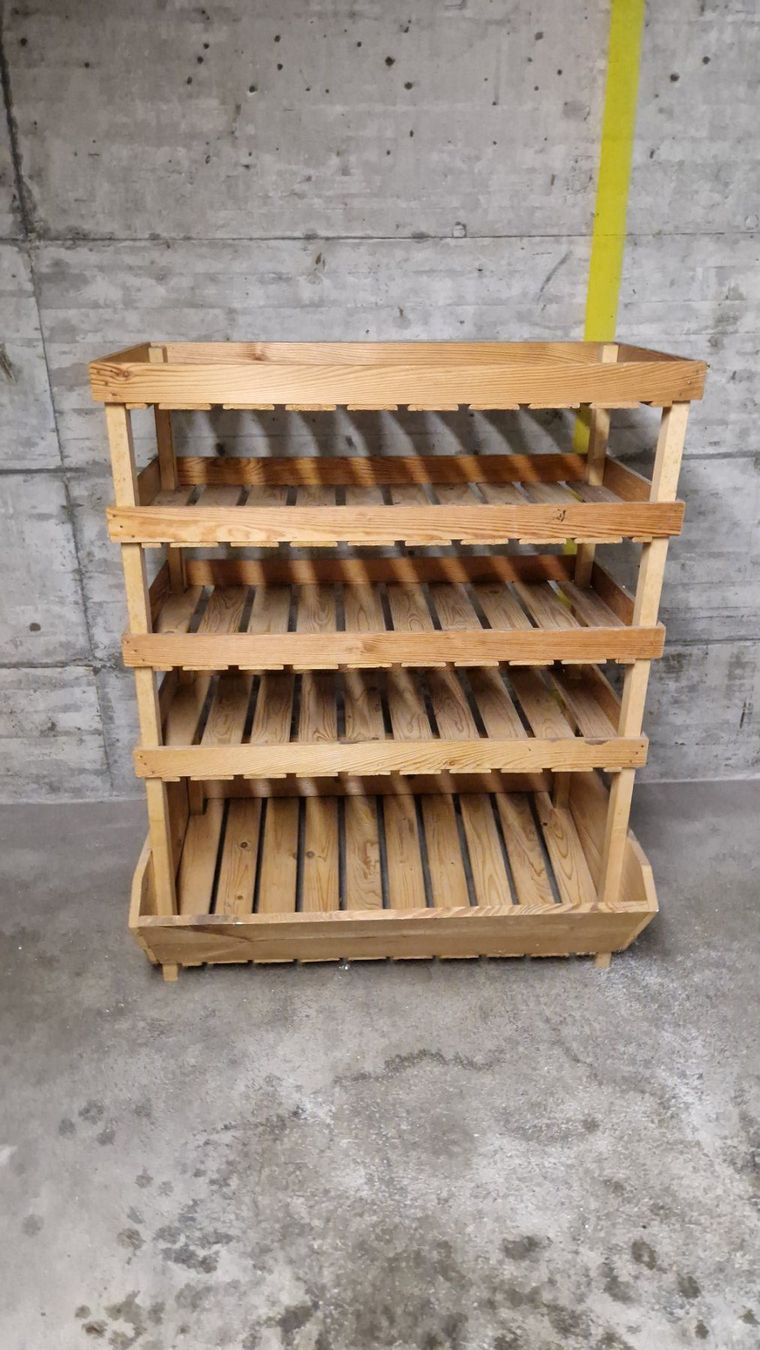 Regale: Hurde / Kellerregal aus Holz – Gebraucht aus Dübendorf von 402765513