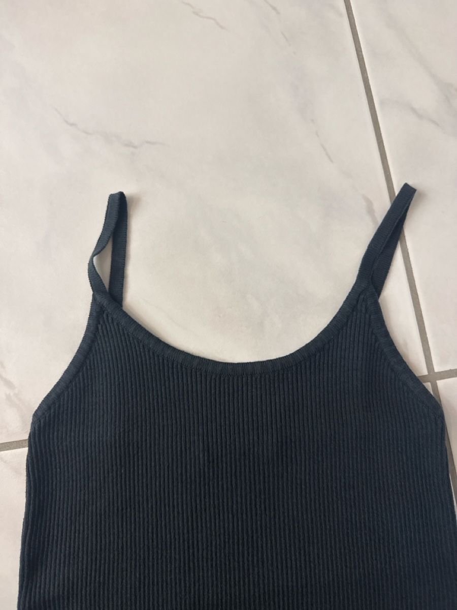 Brandy Melville Top: brandy melville trägertop – Usato da Wettswil venduto da pittaro73 1