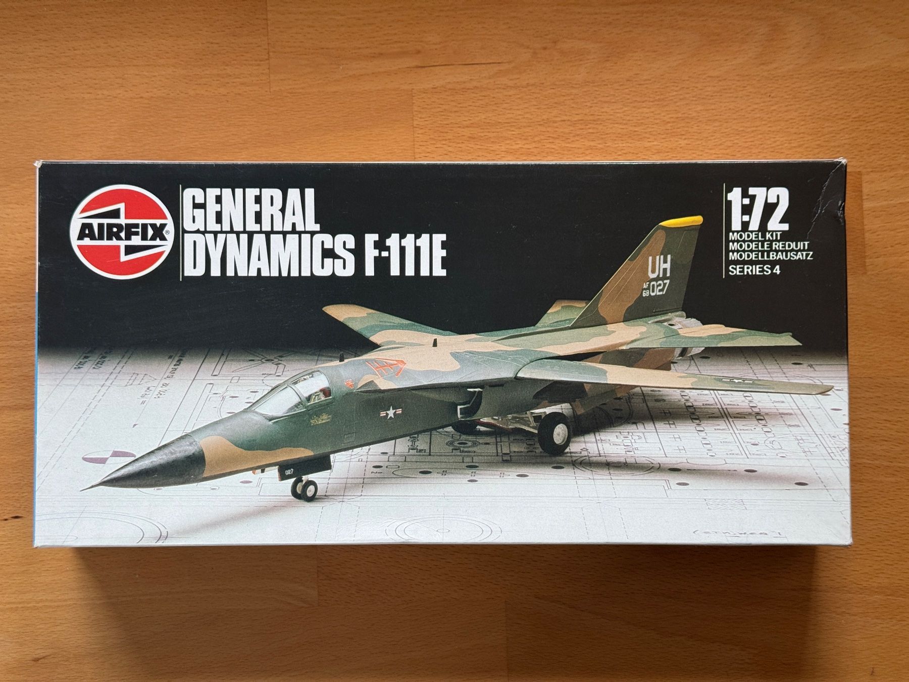 Airfix Kit di modellismo & Modellini statici: Airfix General Dynamics F-111E, 1:72, Modelbausatz – Nuovo e nell'imballaggio originale da Thalwil venduto da Insilentio
