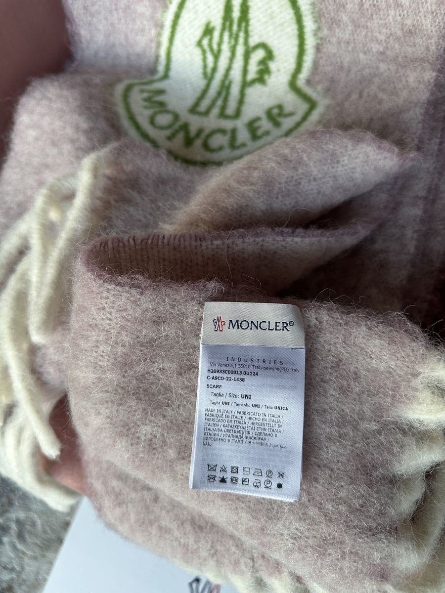 Moncler Foulard & Sciarpe: Moncler Wool Scarf, Excellent Condition! Complete Set! – Nuovo (secondo la descrizione) da Spreitenbach venduto da Wa-C789 1