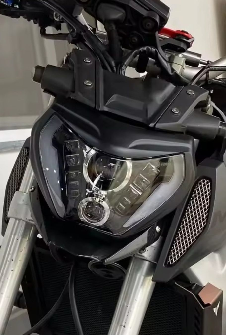 Yamaha Fari: Led Scheinwerfer Mt 07 – Nuovo e nell'imballaggio originale da Fislisbach venduto da captn_mah 1