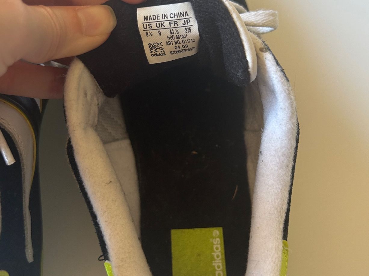 Adidas Herrenschuhe: Adidas Sneaker Gr.43 1/3 – Gebraucht aus Seuzach von del_w5vl 3