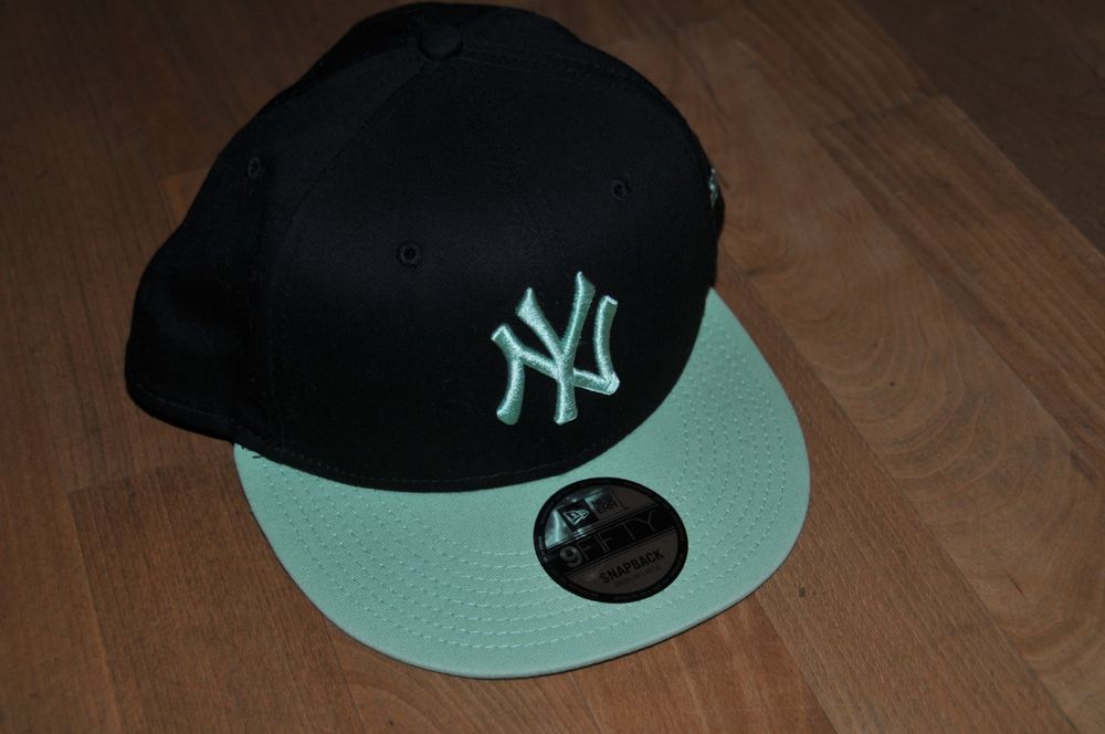 New Era Copricapi, berretti & cappellini: new era Cap - NY - Snapback Medium Large - 9Fifty - Top – Usato da Winterthur venduto da Schwestere