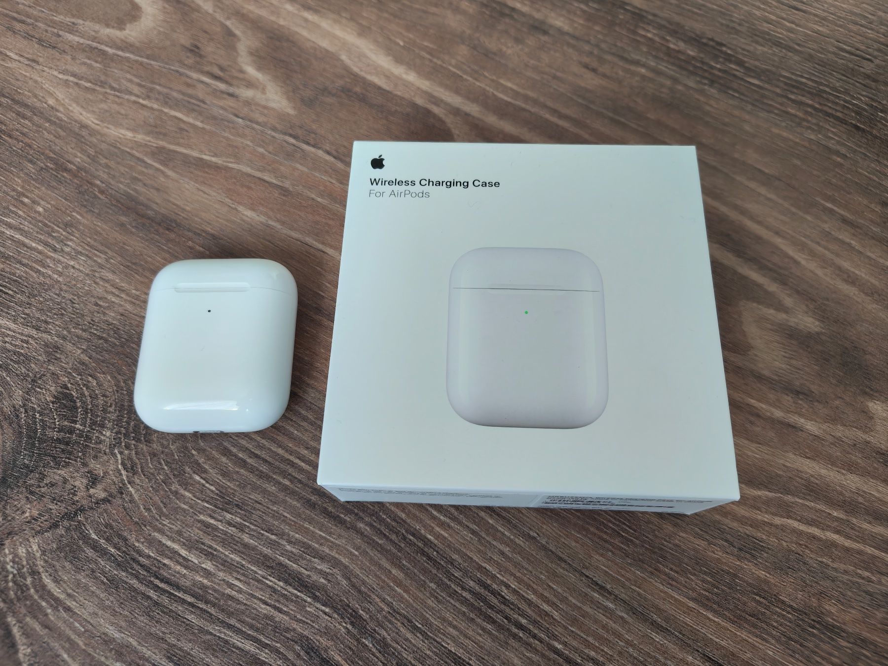Apple Casques audio: Airpods mit Wireless Charing Case – D'occasion à Seuzach par Mike79 1