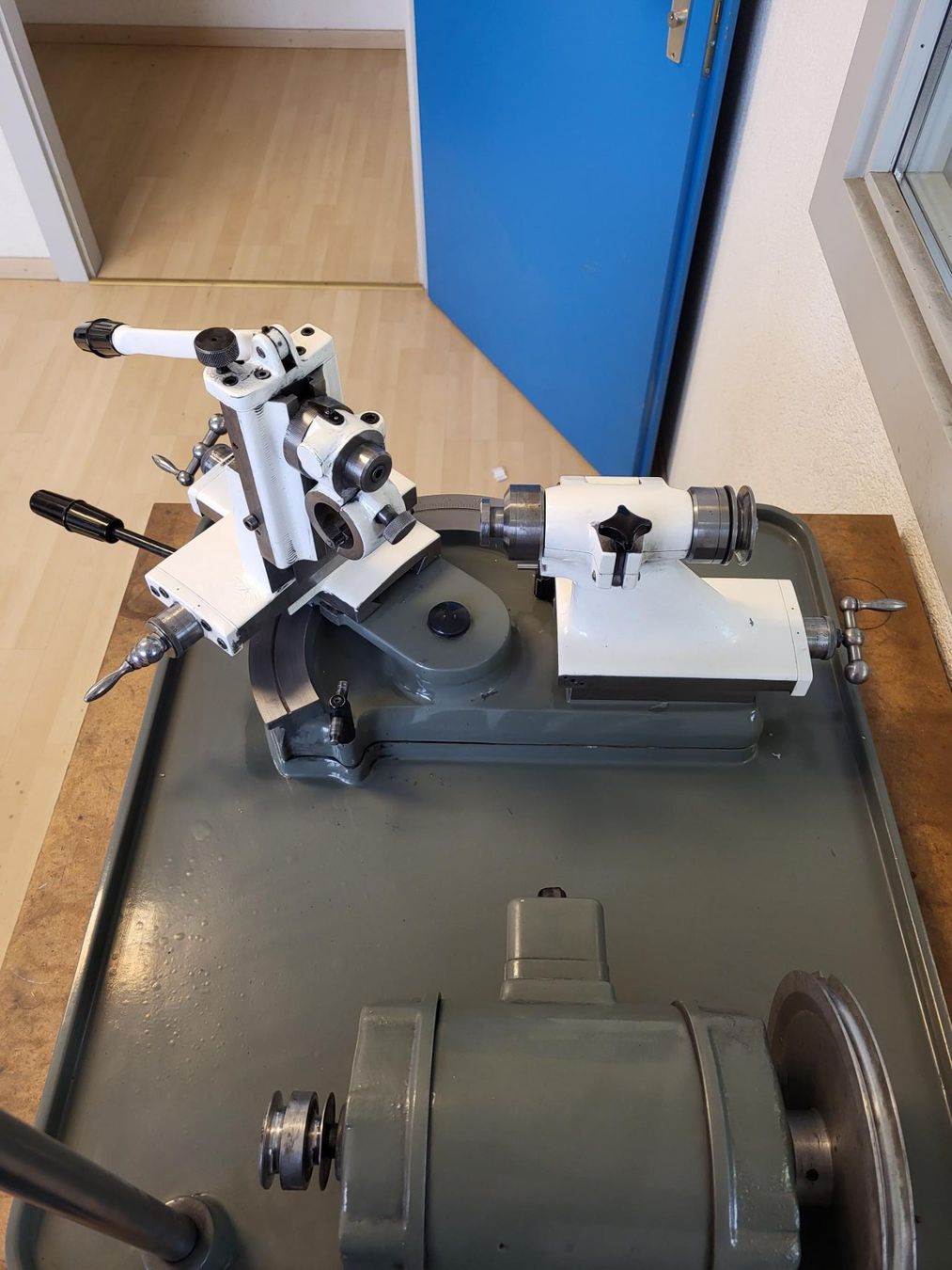Toutes les machines: Affuteuse – D'occasion à Le Locle par jul_w67y 3