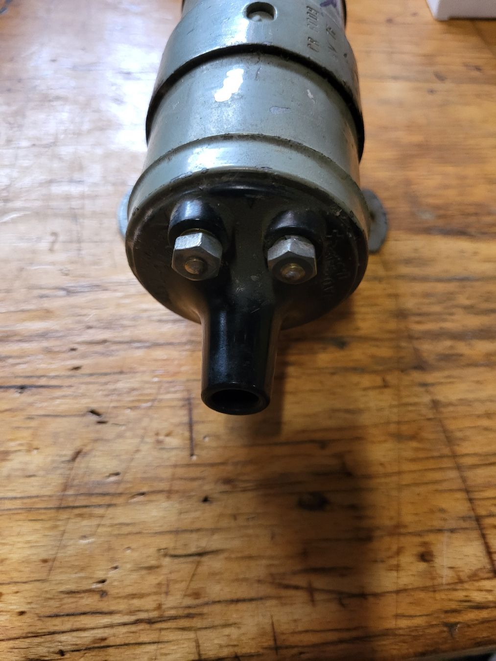 Tutti pezzi di ricambio auto: Willys MB Zündspule 6v – Usato da Obermumpf venduto da Dustie