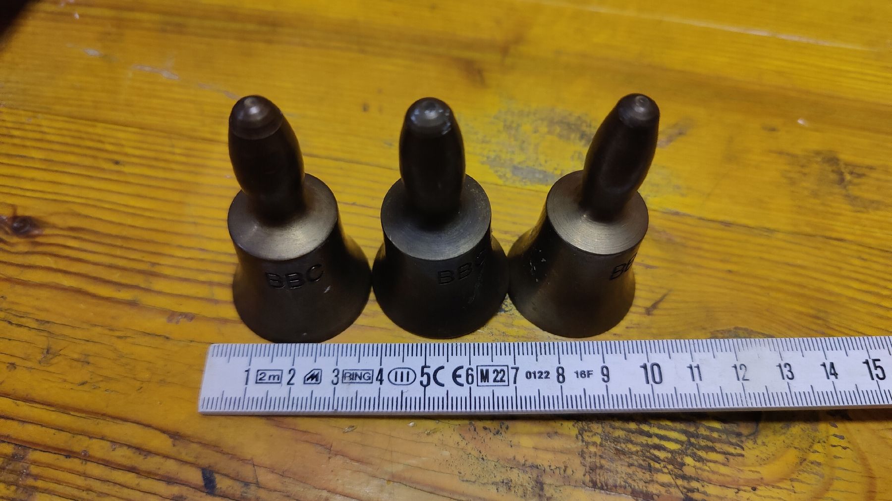 Campanacci mucche: 3 kleine Glöckchen BBC, Messing (L12) – Usato da Neuenhof venduto da bro_9zsg 2