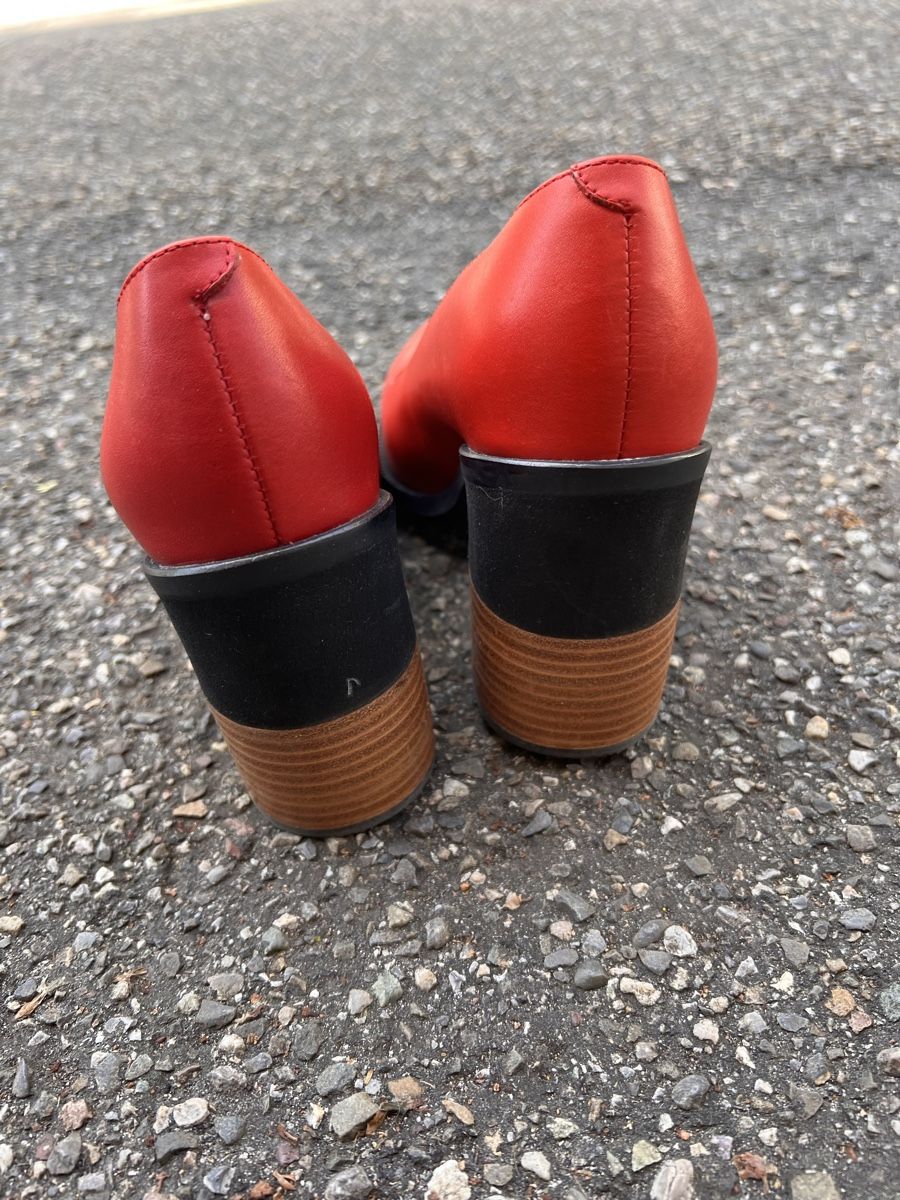 Jil Sander Scarpe da donna: Pumps Jil Sander, Gr. 37, rot schwarz  – Usato da Solothurn venduto da Brini06 2