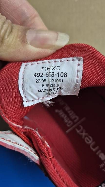 Scarpe per ragazzi: SPIDER-MAN Turnschuhe Gr. 25.5 – Usato da Schwarzenbach venduto da CurlySheep 1