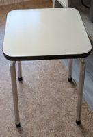 Retro Taburett / Hocker mit Metallbeinen