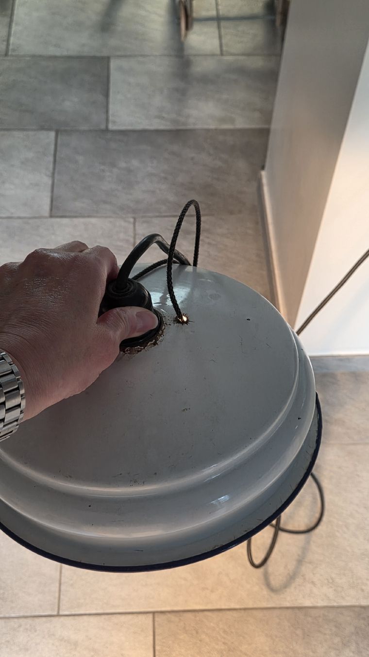 Lampadari & plafoniere: Vintage Emaille Lampe, Top Zustand – Usato da Winterthur venduto da sandi99 3
