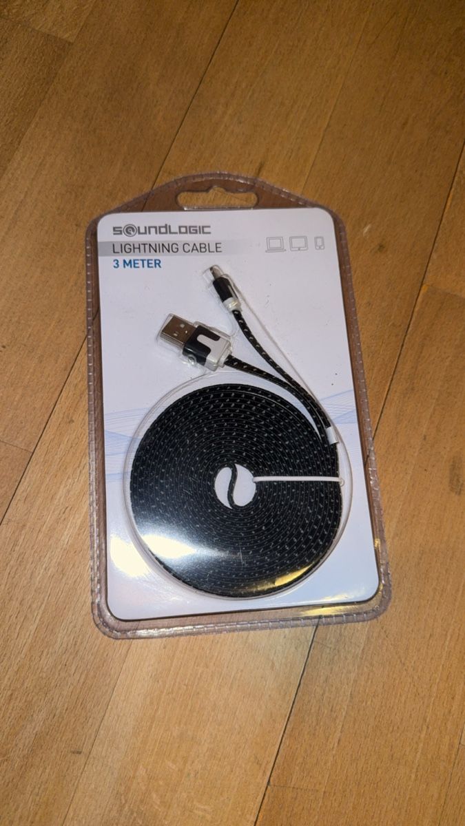 Chargements: Soundlogic Lightning Cable 3 Meter neu – Neuf avec emballage d'origine à Kirchberg SG par kiki1402