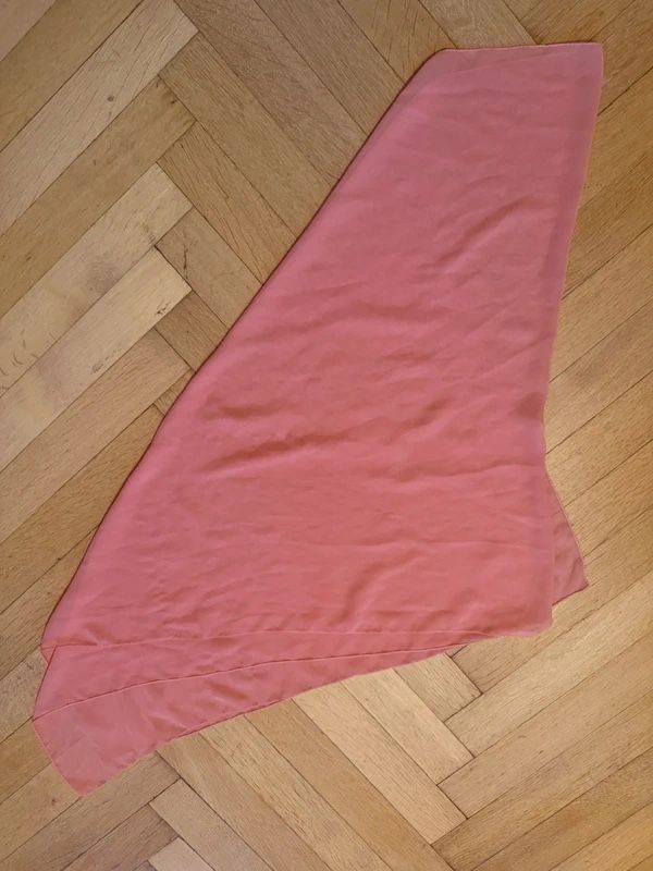 H&M Costumi da bagno & Bikini: Paréo rose H&M taille unique – Usato da Lausanne venduto da Stephaniesdressing 1