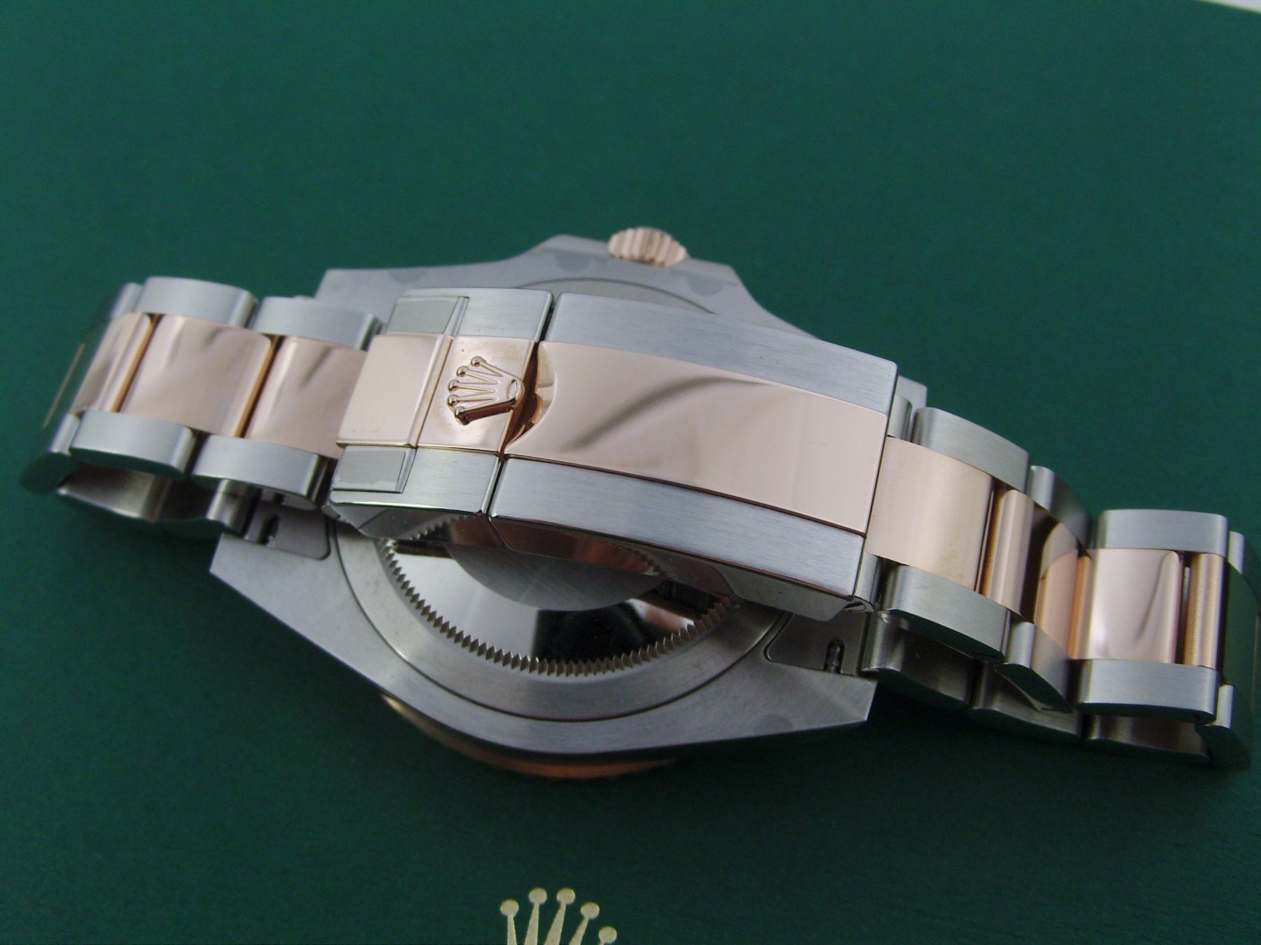 Rolex Uhren: Neue, ungetragene Rolex GMT-Master II Root Beer, im Full-Set – Neu und originalverpackt aus Mels von niezie2002 7
