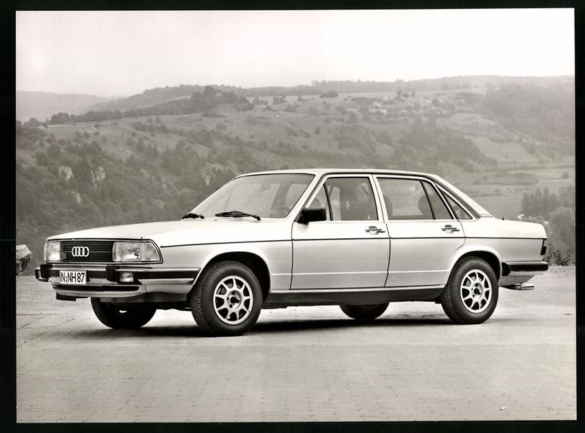 Fotografie & Manifesti: Fotografie Auto Audi 100 5E, Stufenheck- – Usato da Berlin venduto da bartko-reher