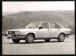 Fotografie Auto Audi 100 5E, Stufenheck-