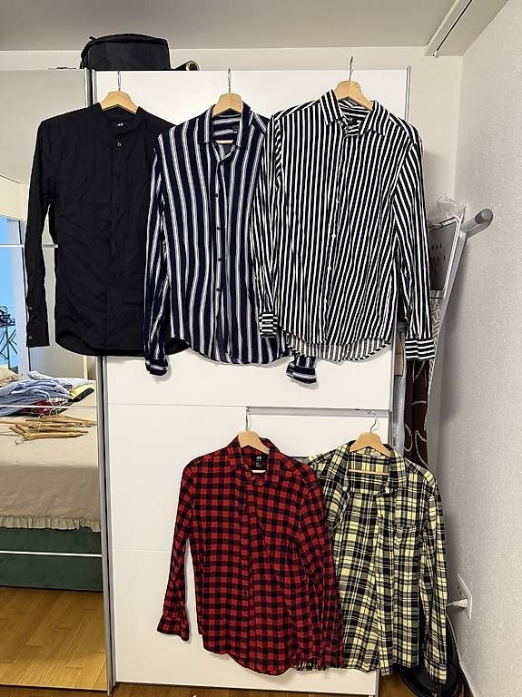 Zara Kleiderpakete: 5x Herren Hemd S – Gebraucht aus Wetzikon ZH von Em_Sa