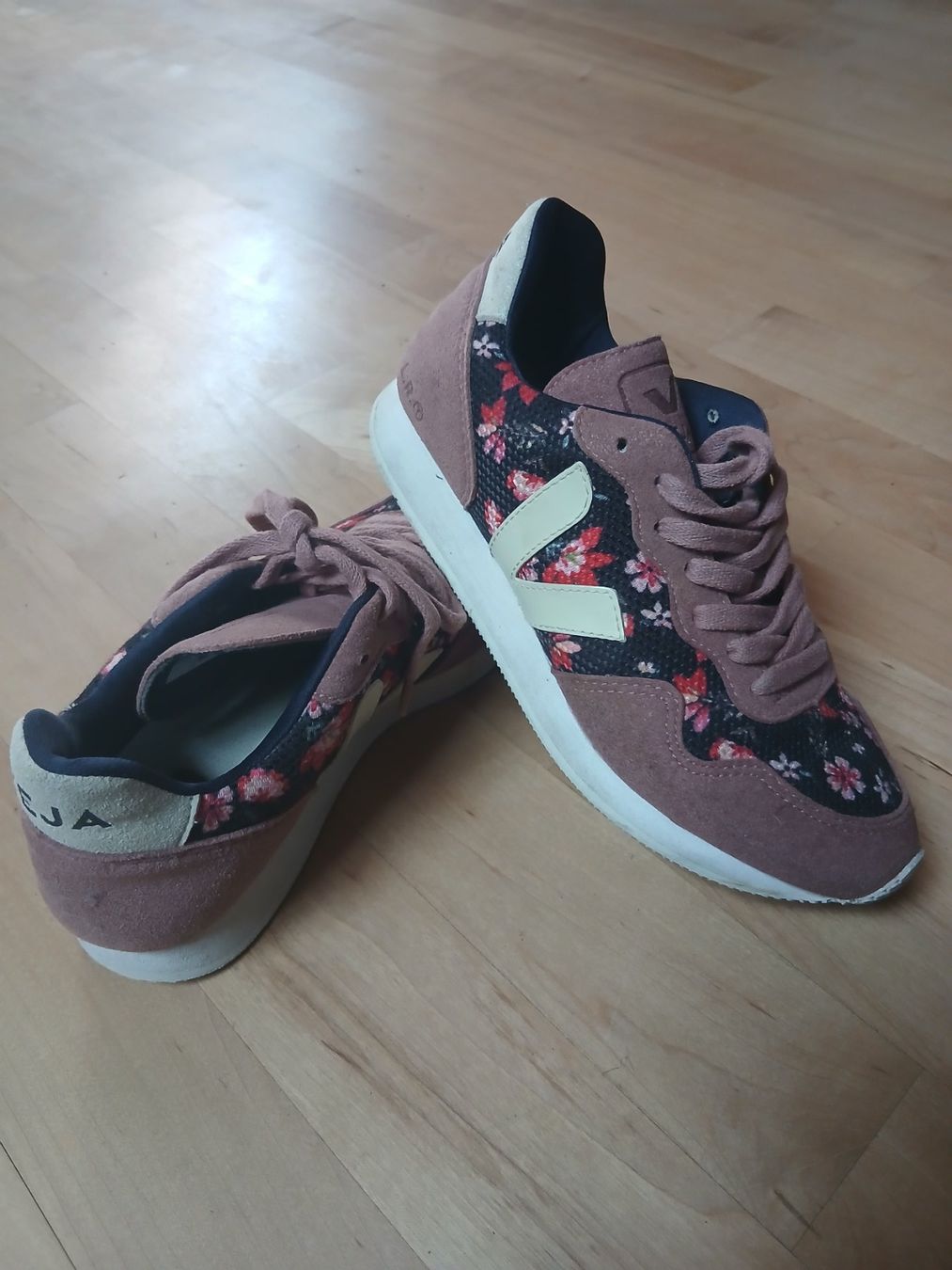 Scarpe da donna: Veja-Sneaker Gr. 37 – Usato da Rubigen venduto da christariba 1