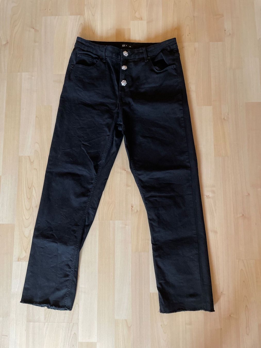 Jeans: schwarze Damen Jeans 42 – Gebraucht aus Münsingen von Ckolibri