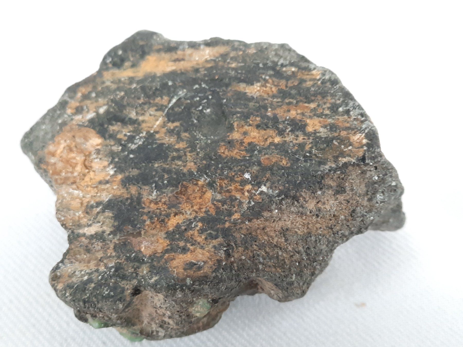 Minerali & Pietre curative: 4 Mineralien mit Einschlüssen – Usato da Beinwil am See venduto da Restwert_Beinwil 2