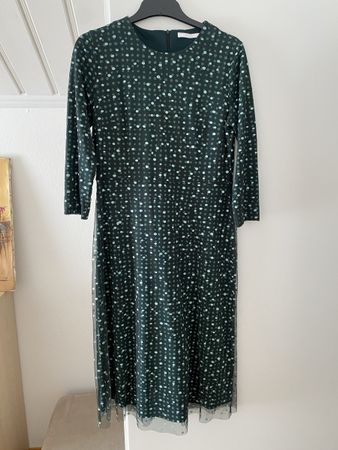 Boss dress, Size 40 green with dots design!