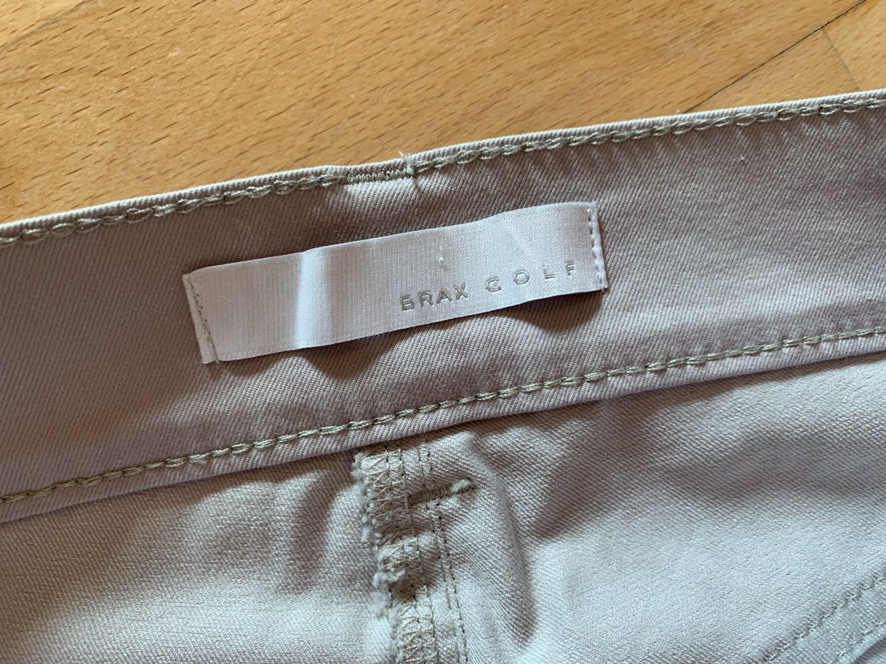 Brax Pantaloni: BRAX Golf Damen Hose Gr. 34, Hellgrau – Usato da Worb venduto da farben20zauber 2