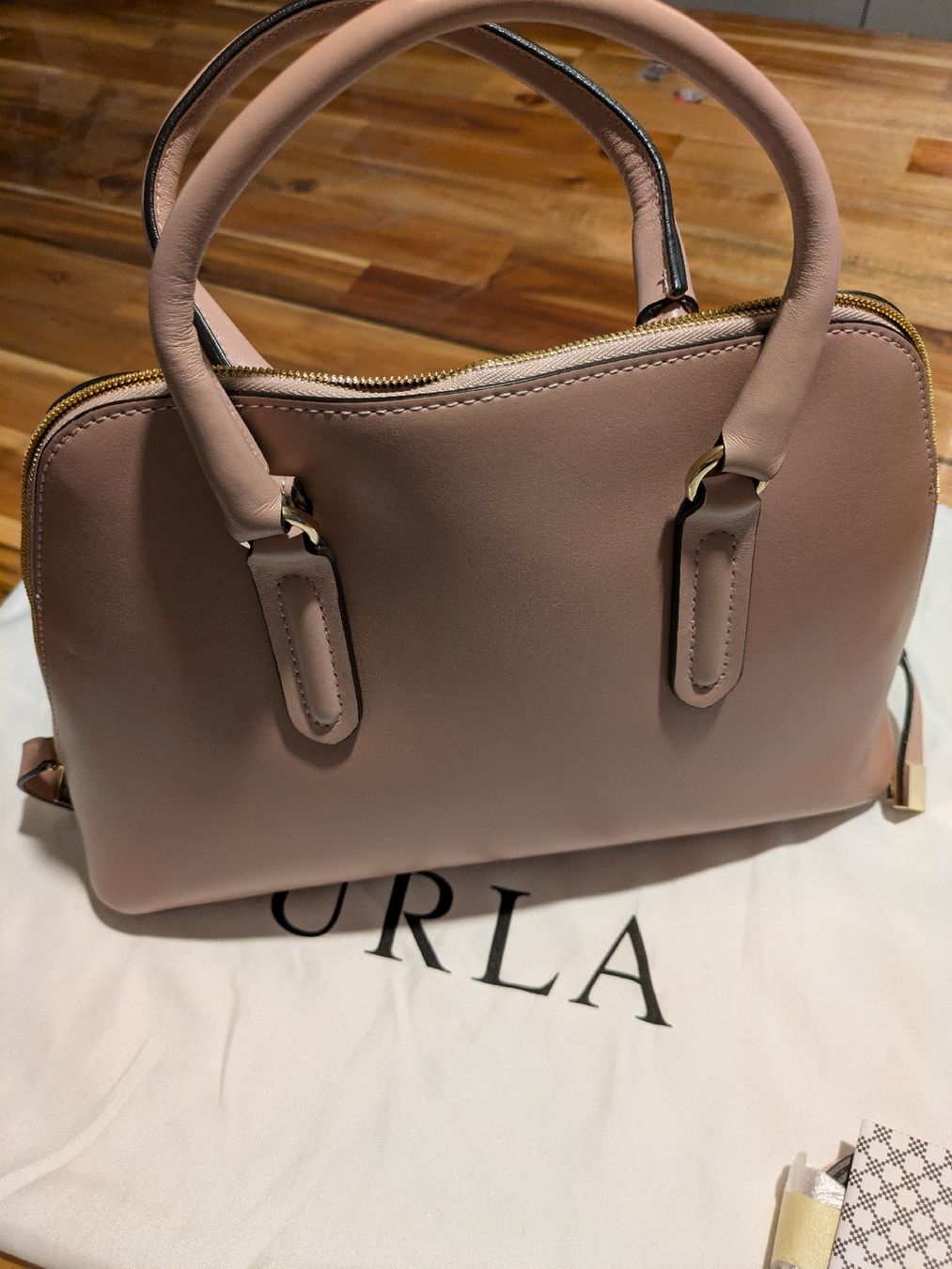 Furla Borse da donna: Sac à main Furla neuf – Nuovo e nell'imballaggio originale da Le Mont-sur-Lausanne venduto da elv_yyl8 1