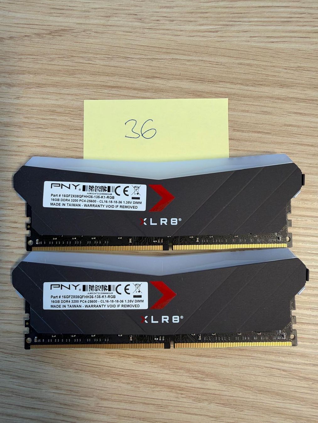 Kit RAM DDR4 32 Go (2x16 Go) 3200 MHz CL16 – PNY XLR8 RGB (Gebraucht ...