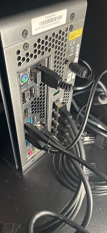 Alimentazione elettrica: Vizrt Tricaster Mini 4K – Usato da Zürich venduto da prosellerclub 1