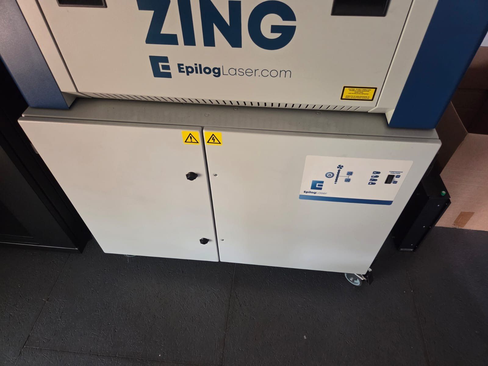 Tutte le macchine: EPILOG Laser System Zing 24-50W + Abzugssystem BOFA Base Z24 – Usato da Oberhof venduto da 8Grizzly 1