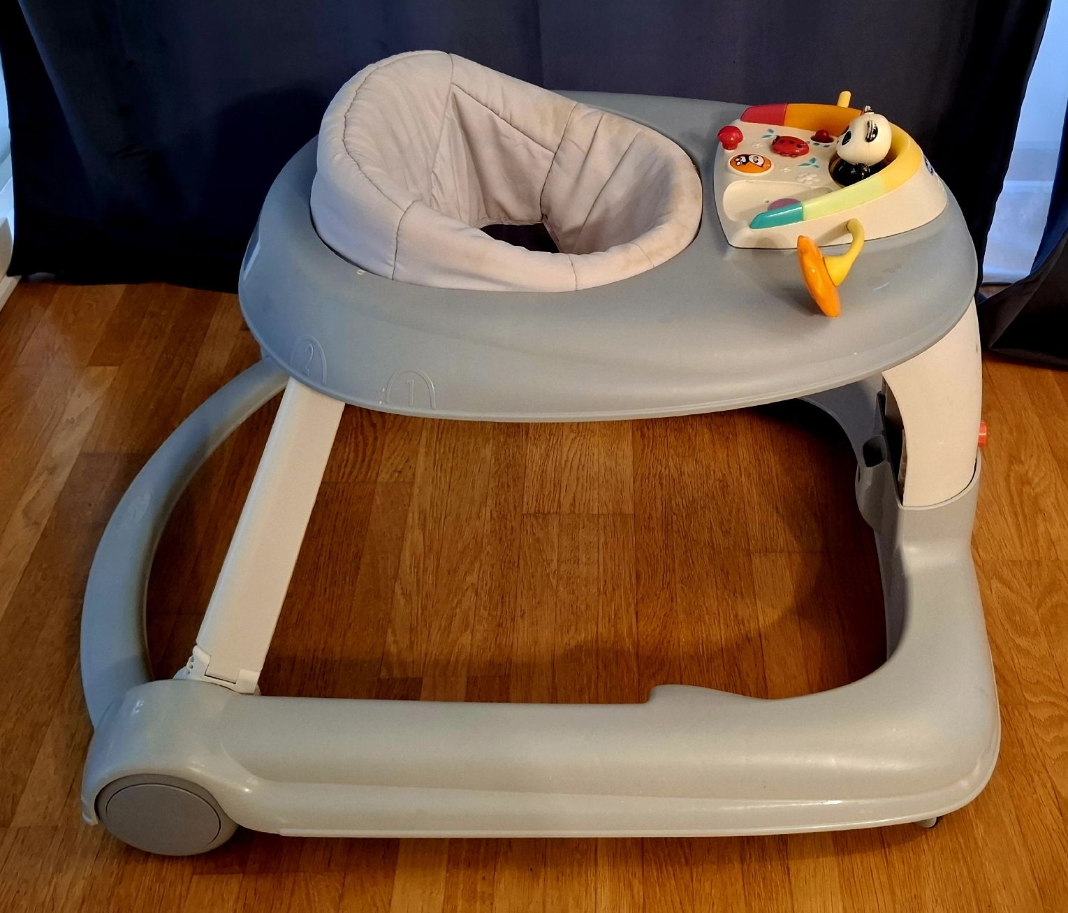 Chicco Fahrzeuge für Kinder: Chicco – Lauflernhilfe 1-2-3 – Gebraucht aus Urdorf von Ferdy39 2