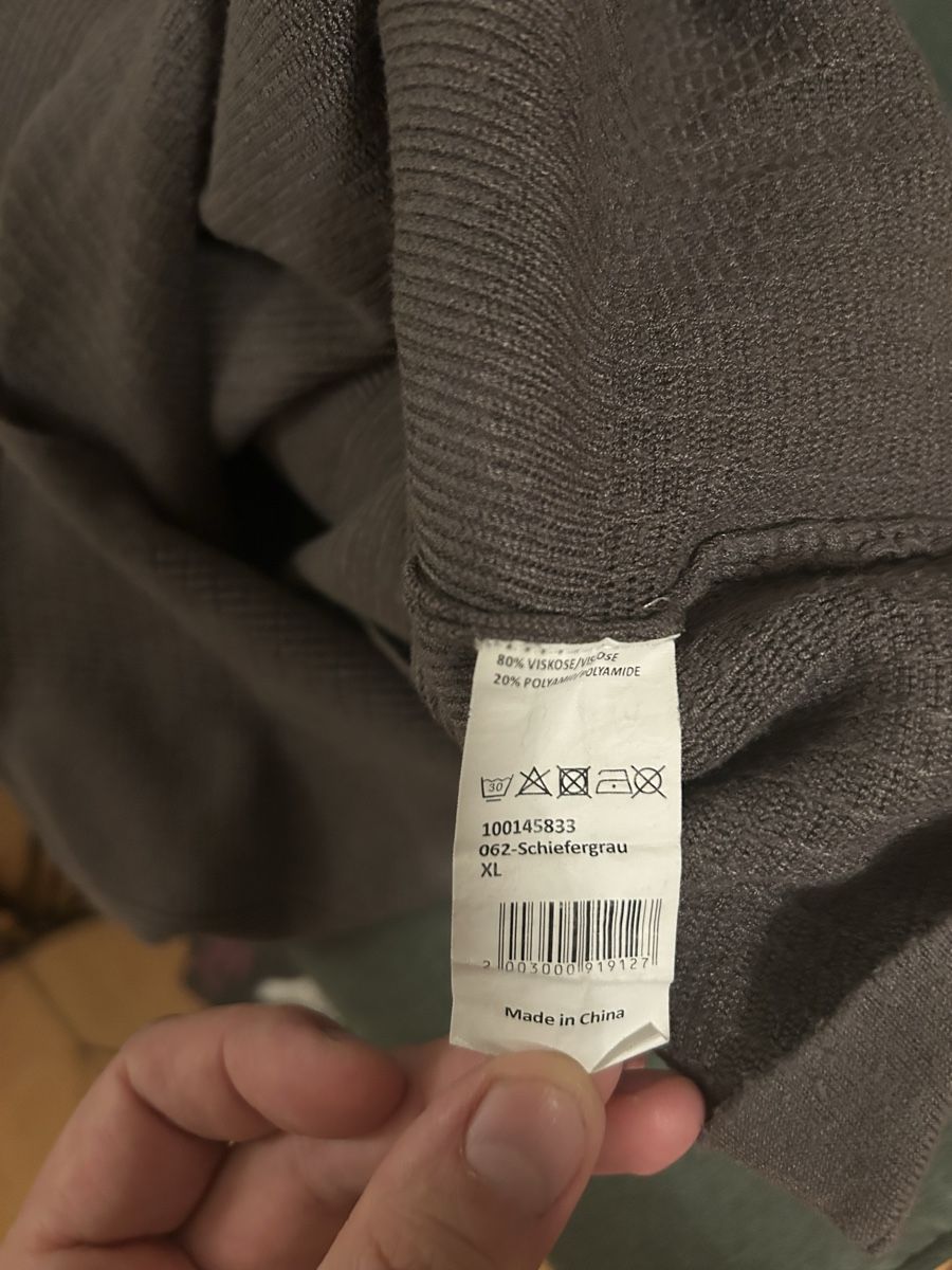 Avant Premiere Pullover & Sweatshirts: Pullover XL Avant Premiere (by Manor) – Gebraucht aus Bern von The_One_Salesman 3