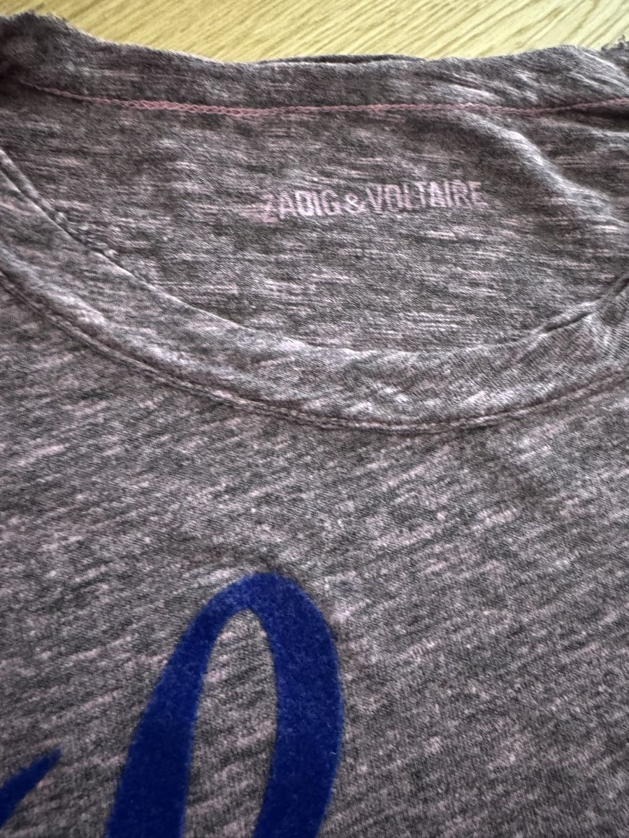 Zadig & Voltaire T-shirt: T-shirt Zadig et Voltaire – Usato da Puplinge venduto da Cechth 1