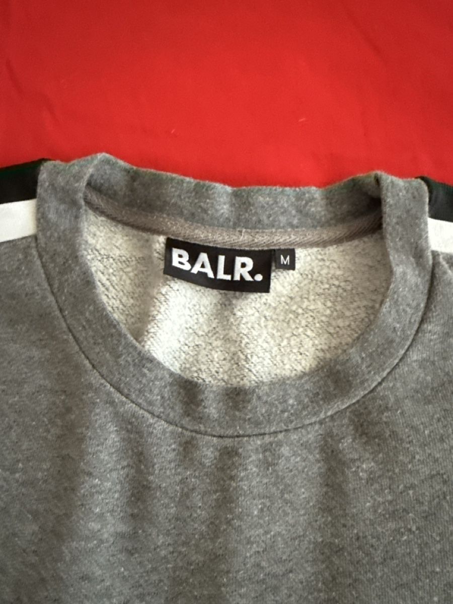 Maglioni & Felpe: Stylish Grey BALR. Sweatshirt - Size M - Great Condition! – Usato da Pully venduto da gigiboom 1