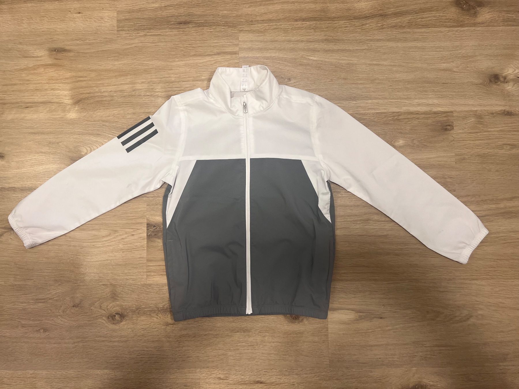 Adidas Giacche & Cappotti: Adidas Trainerjacke Grösse 128 – Usato da Oberburg venduto da Serbus