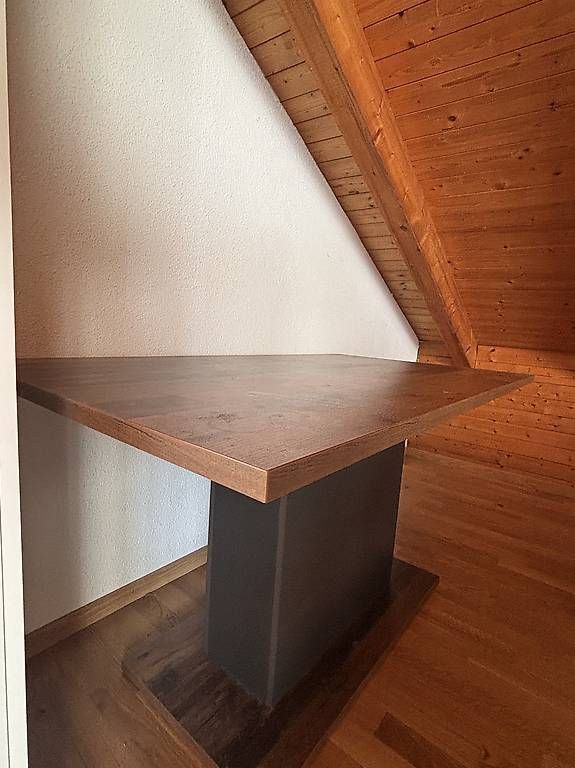 Tavoli: Moderner Tisch in Nussbaumoptik – Usato da Schaffhausen venduto da jor_7dcl