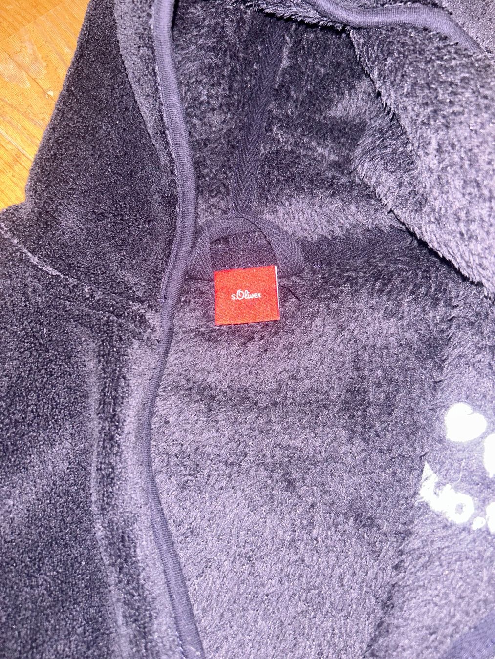 S.Oliver Pulls et sweat-shirts: Fleece-Jacke 98/104 S.Oliver - neuwertig – Neuf (Voir description) à Safenwil par 2hand_aber_wertvoll 1