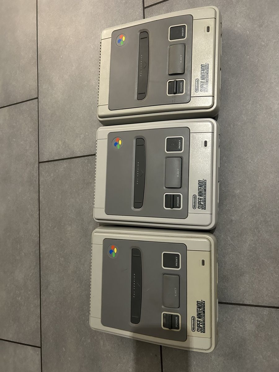 Nintendo Konsolen: Snes konsole mit Pixel Fehler  – Defekt aus Oftringen von Breza22