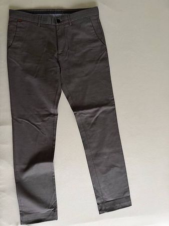 Zara Man Gr. 42