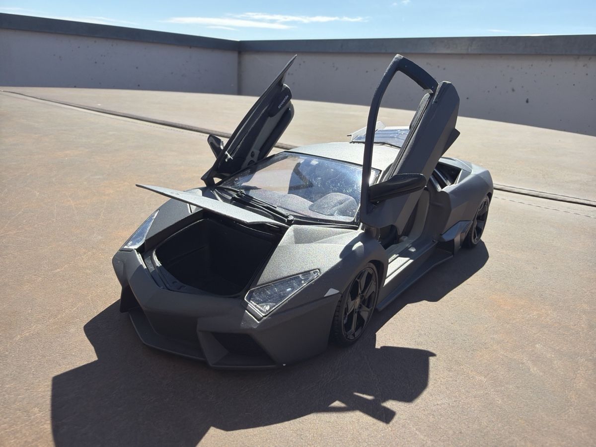 Bburago Modellini d'auto: Lamborghini Reventon - 1/18 - Bburago – Usato da Wolfwil venduto da Rolex1 5