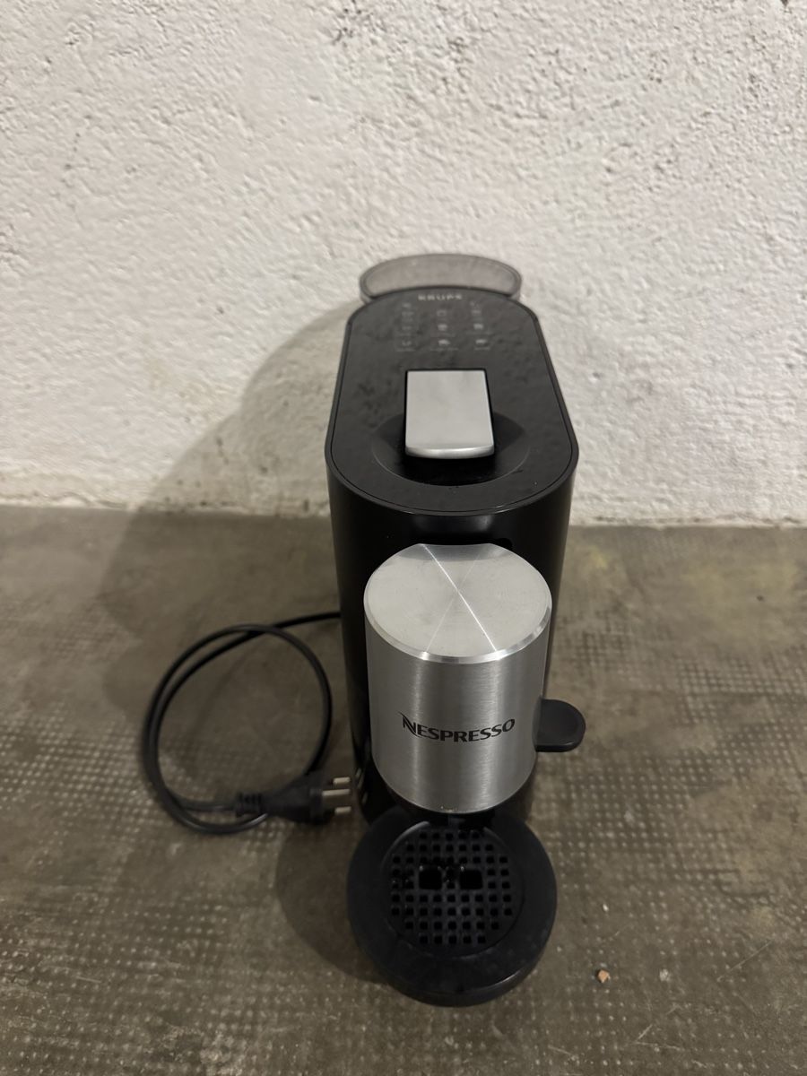 Nespresso Machines à café & Machines à expresso: Macchina da caffè Krups Nespresso – D'occasion à Renens VD par nic_7dnb 2