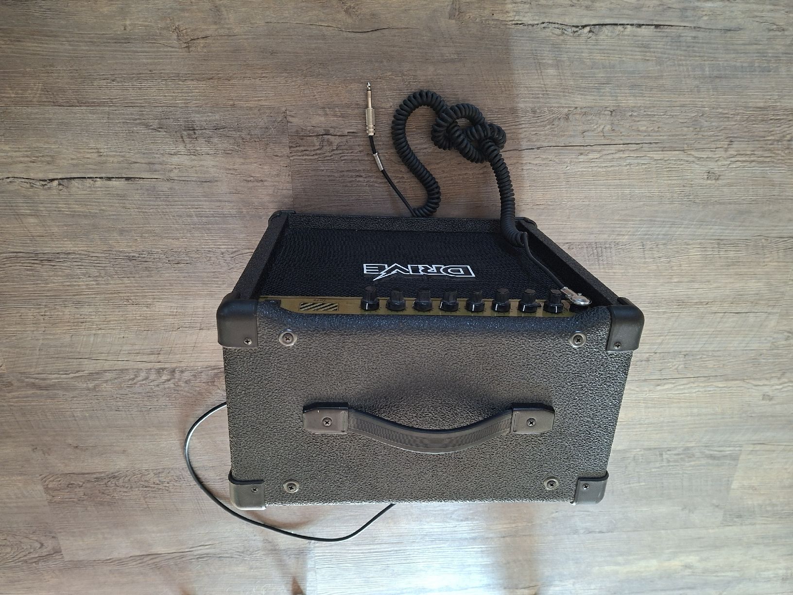 Strumenti musicali: E Gitarre und Verstärker  – Usato da Roggwil BE venduto da bahn75 4
